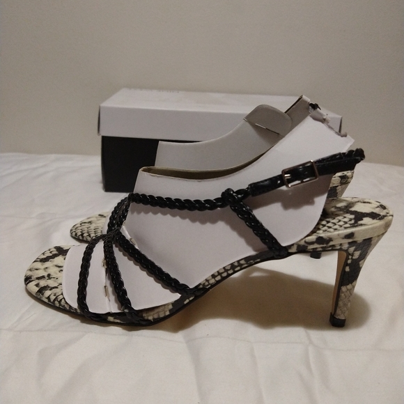 Nine West Game 2 Black Braided Strappy Sandals - Picture 11 of 15